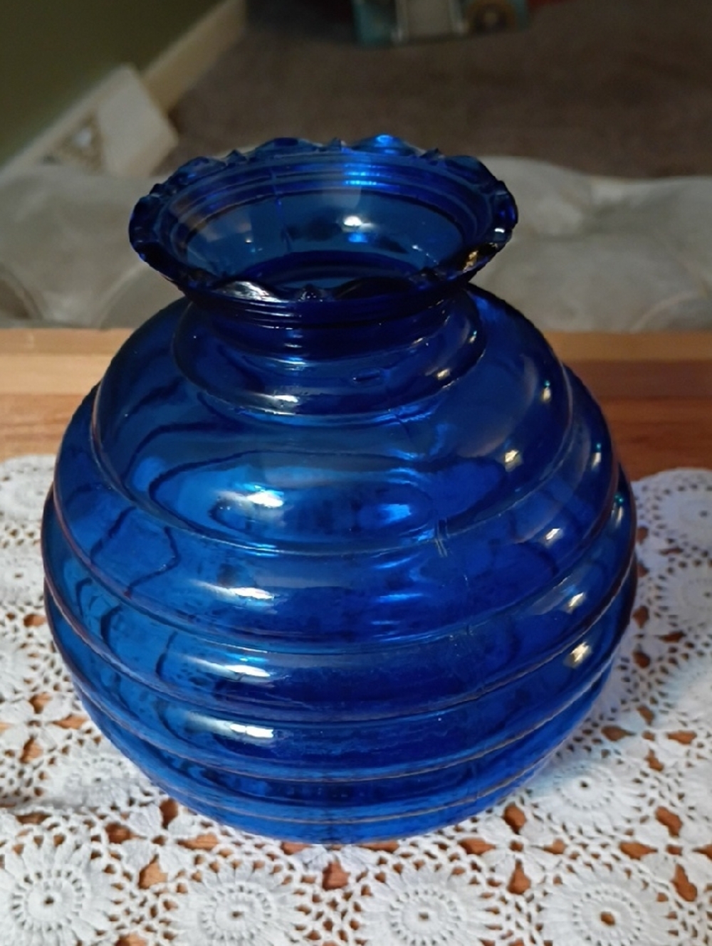 Vintage, Indiana Glass USA, Cobalt Blue 5" Ribbed, Scalloped Rim, Beehive  Vase